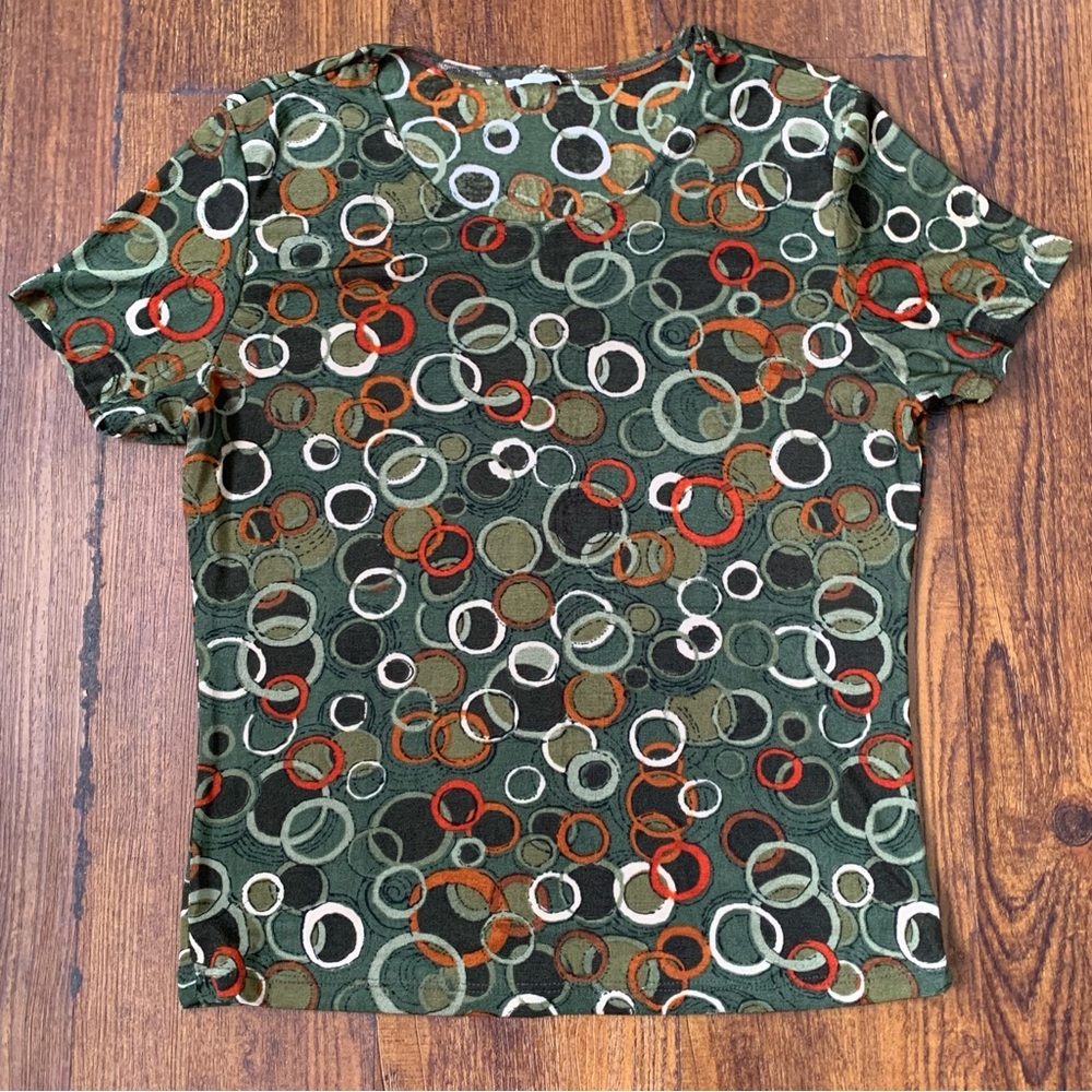 Vintage Y2K Funky Patterned Tee – Bold Retro Hippie Vibes